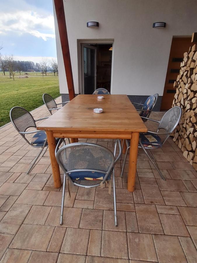 Apartma Ranc Luze Kranj Esterno foto